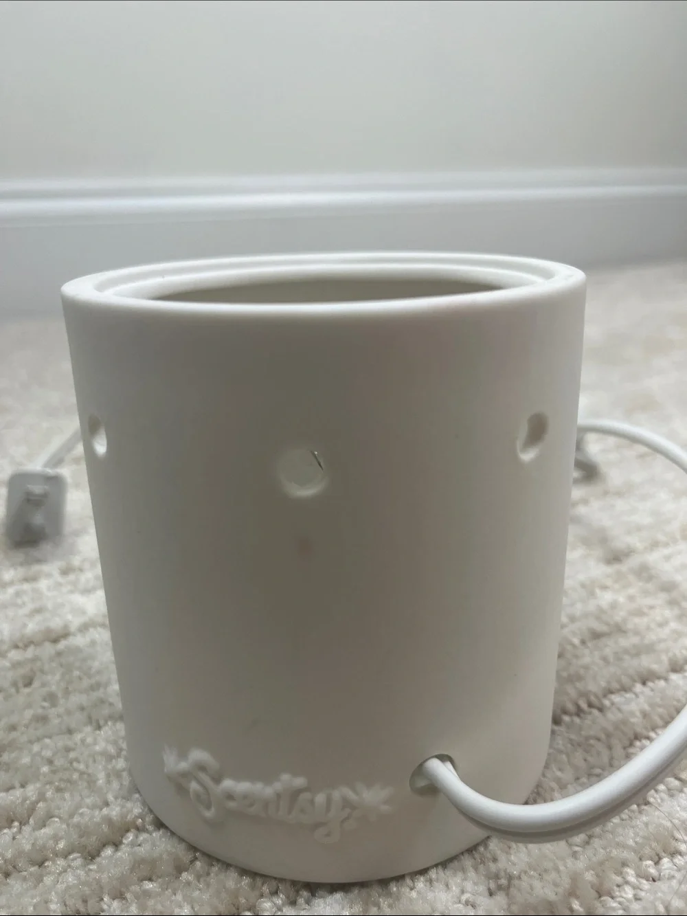 Scentsy Tilia Mid Size Wax Warmer White Black Tree Retired NWOT